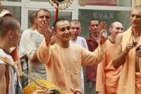 Так ли безобидны кришнаиты? Так ли безобидны кришнаиты?