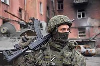 Почему затягивается военная спецоперация? Почему затягивается военная спецоперация?