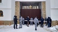 В Среднеуральский монастырь прибыли судебные приставы В Среднеуральский монастырь прибыли судебные приставы