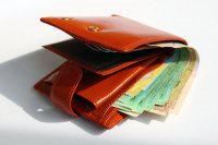 АБСОЛЮТНОЕ БОЛЬШИНСТВО РОССИЯН ПРЕДПОЧИТАЮТ НАЛИЧНЫЕ БАНКОВСКИМ КАРТАМ АБСОЛЮТНОЕ БОЛЬШИНСТВО РОССИЯН ПРЕДПОЧИТАЮТ НАЛИЧНЫЕ БАНКОВСКИМ КАРТАМ