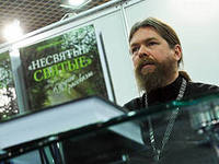 Двусмысленный успех книги «Несвятые святые», завоевавшей сердца католиков в Польше Двусмысленный успех книги «Несвятые святые», завоевавшей сердца католиков в Польше
