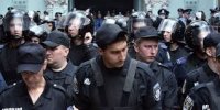 Харьковских милиционеров увольняют за отказ участвовать в карательной операции в Новороссии Харьковских милиционеров увольняют за отказ участвовать в карательной операции в Новороссии