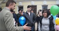 В Рязани казаки не позволили ЛГБТ-активистам запустить воздушные шарики В Рязани казаки не позволили ЛГБТ-активистам запустить воздушные шарики