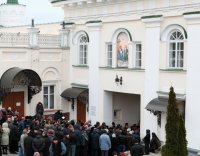 В Почаевской Лавре ударили в набат В Почаевской Лавре ударили в набат