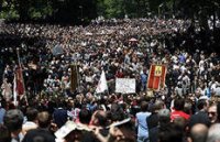 В ТБИЛИСИ УЧАСТНИКОВ ГЕЙ-ПАРАДА ПРИШЛОСЬ СПАСАТЬ И ВЫВОЗИТЬ В БЕЗОПАСНОЕ МЕСТО В ТБИЛИСИ УЧАСТНИКОВ ГЕЙ-ПАРАДА ПРИШЛОСЬ СПАСАТЬ И ВЫВОЗИТЬ В БЕЗОПАСНОЕ МЕСТО