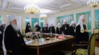 Состоявшийся Священный Синод Русской Православной церкви признал Собор на Крите важным событием, но отметил, что он не может рассматриваться как Всеправославный Состоявшийся Священный Синод Русской Православной церкви признал Собор на Крите важным событием, но отметил, что он не может рассматриваться как Всеправославный
