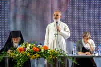 Таковые лжеапостолы, лукавые делатели, принимают вид апостолов христовых… Таковые лжеапостолы, лукавые делатели, принимают вид апостолов христовых…