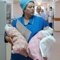 По статистическим данным в России рождаемость превысила смертность По статистическим данным в России рождаемость превысила смертность