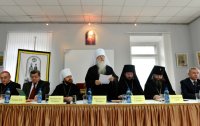 МИТРОПОЛИТ ИЛАРИОН ВНОВЬ СТАЛ ПОЧЕТНЫМ И УСТРОИЛ КОНЦЕРТ. МИТРОПОЛИТ ИЛАРИОН ВНОВЬ СТАЛ ПОЧЕТНЫМ И УСТРОИЛ КОНЦЕРТ.