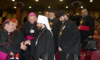 Митрополит Иларион помогает дьяволу Митрополит Иларион помогает дьяволу